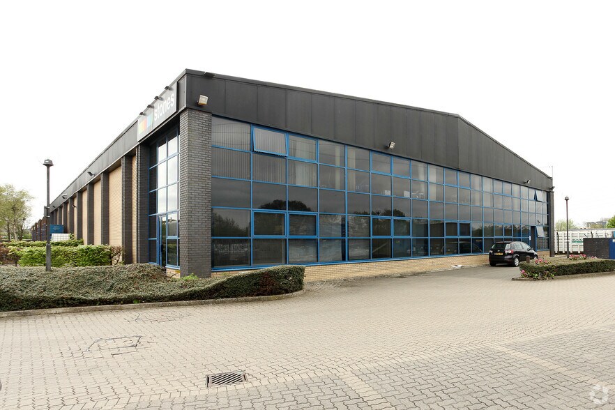 14B Wildmere Rd, Banbury for sale - Primary Photo - Image 1 of 1