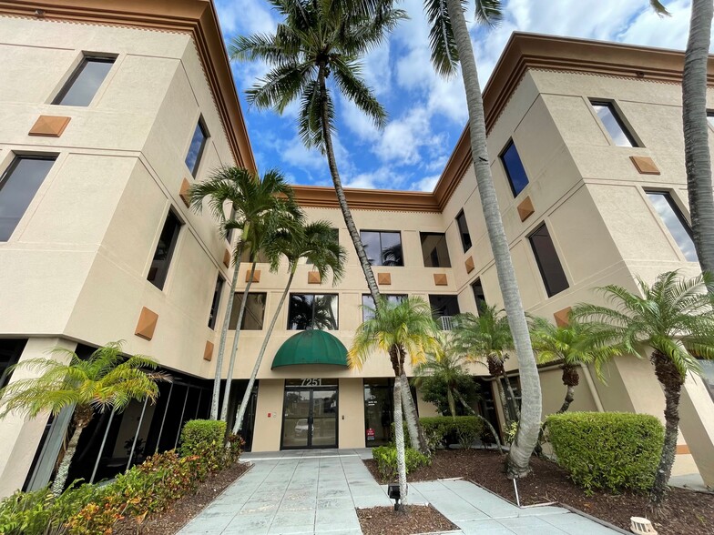 7251 W Palmetto Park Rd, Boca Raton, FL for rent - Building Photo - Image 1 of 14