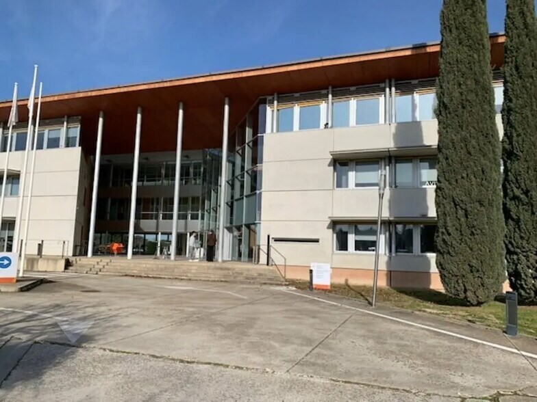 Office in Avignon to rent - Building Photo - Image 2 of 8