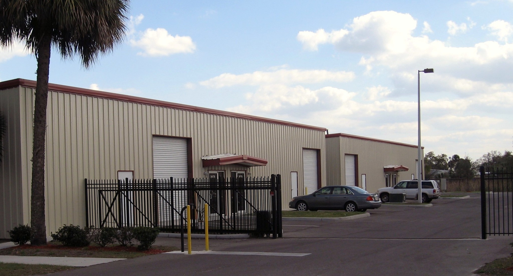 3611 E 10th Ave, Tampa, FL for rent Building Photo- Image 1 of 11