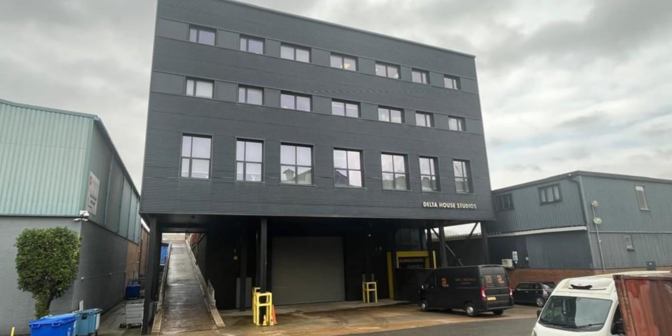 Riverside Rd, London to rent Primary Photo- Image 1 of 2