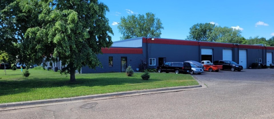 8850-8858 Xylite St NE, Blaine, MN for sale - Building Photo - Image 1 of 1