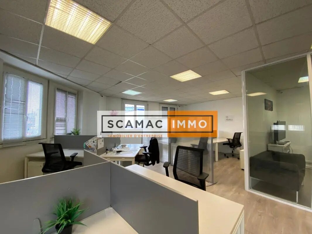 Office in Montrouge to rent Interior Photo- Image 1 of 7
