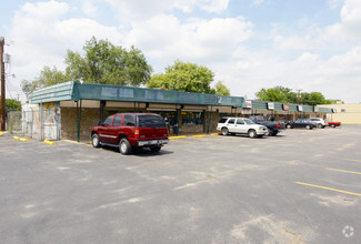 More details for 1307-1407 Castroville Rd, San Antonio, TX - Retail for Rent