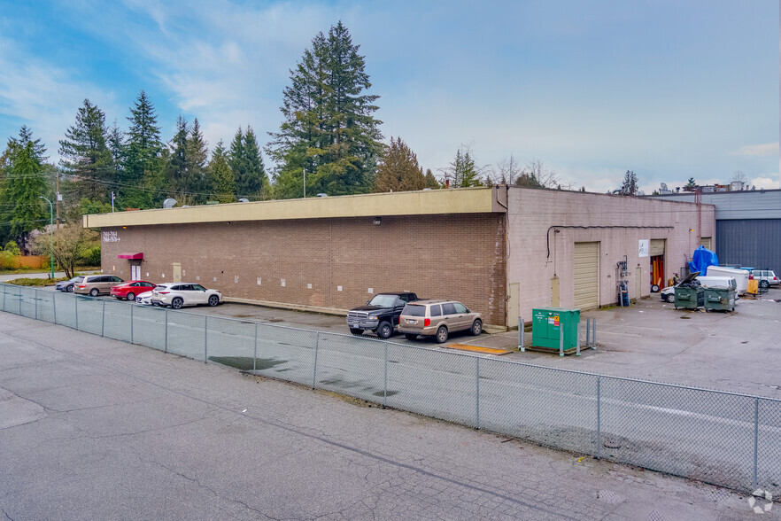 7960-7976 Winston St, Burnaby, BC for rent - Building Photo - Image 3 of 3