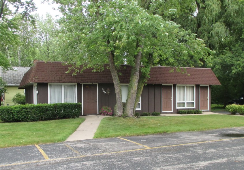 1775 Shawano Ave, Green Bay, WI for sale - Primary Photo - Image 1 of 1