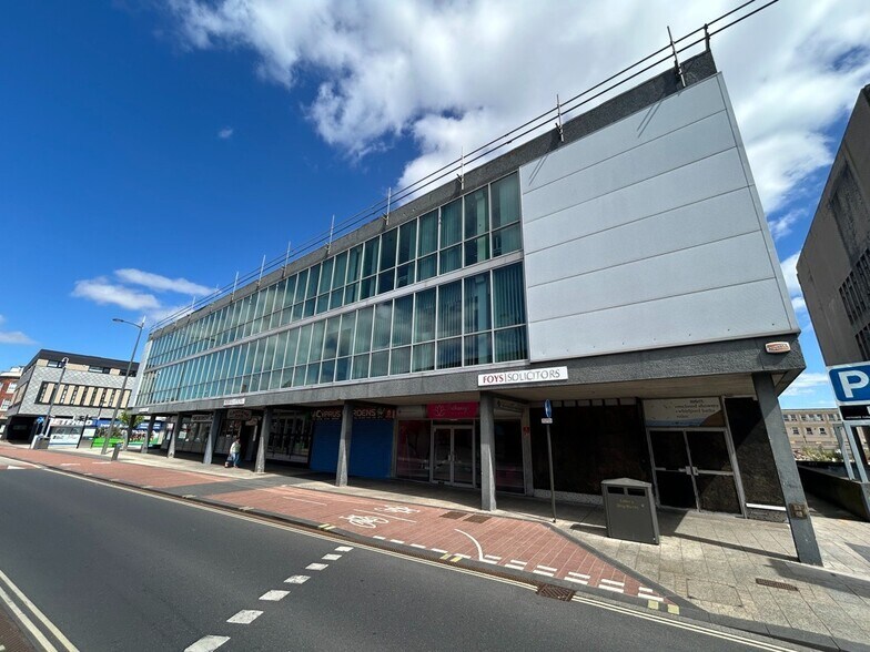 37-47 Cleveland St, Doncaster to rent - Building Photo - Image 1 of 1