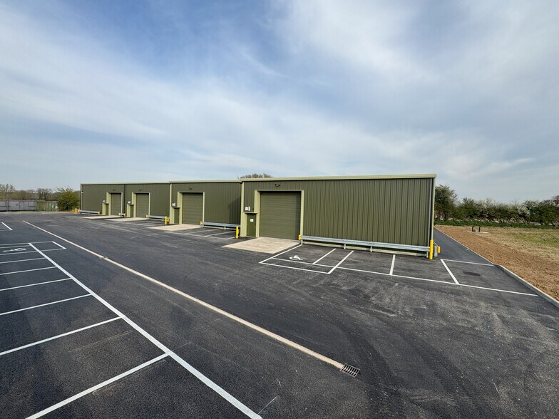 Barcombe Mills Rd, Barcombe to rent - Building Photo - Image 2 of 3