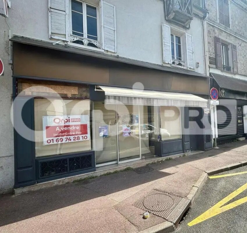 Retail in Brétigny-sur-Orge for sale Building Photo- Image 1 of 9