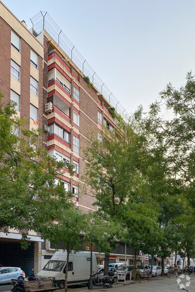 Calle Alcalde Sáinz de Baranda, 35, Madrid, Madrid for rent - Building Photo - Image 1 of 1