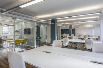 123 Pentonville Rd, London to rent Interior Photo- Image 1 of 7