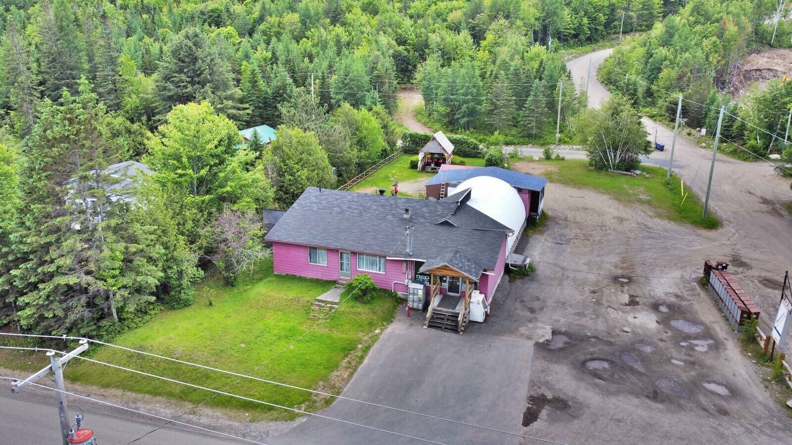 6435 Ch Du LacD'argent, Chertsey J0K 3K0