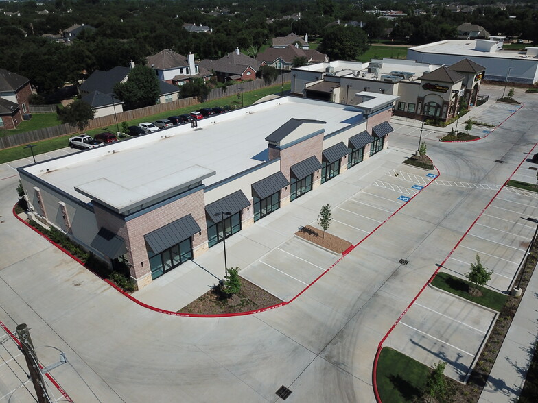 2730 FM 1092 Rd, Missouri City, TX for rent - Building Photo - Image 1 of 4