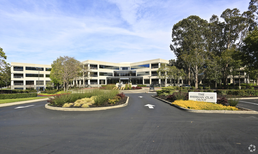 1111 Bayhill Dr, San Bruno, CA for sale - Primary Photo - Image 1 of 1