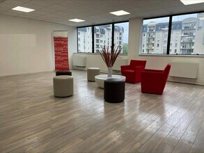 Office in Cergy to rent Interior Photo- Image 2 of 20