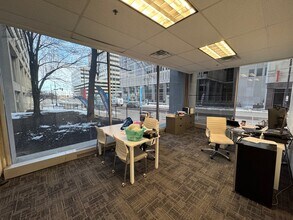 10 W 9th St, Kansas City, MO to rent Building Photo- Image 1 of 14