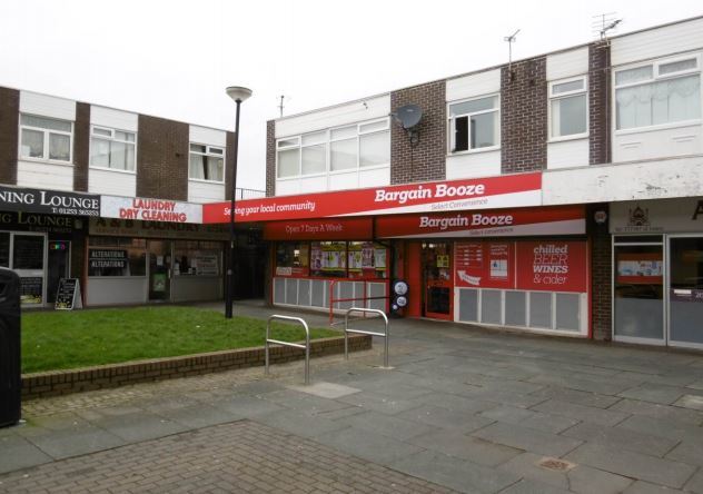 28-30 Larkholme Para, Fleetwood for sale Primary Photo- Image 1 of 1