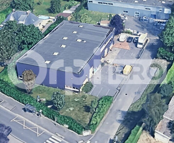 Retail in Champlan for sale - Aerial - Image 2 of 6