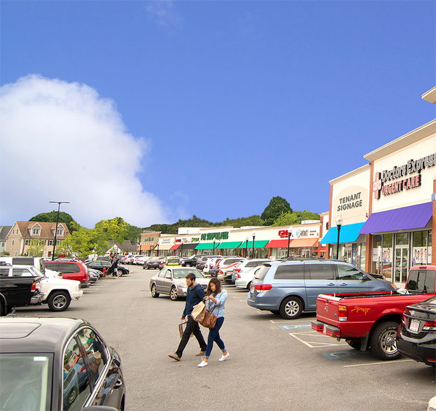 1006-1036 Main St, Waltham, MA for rent - Building Photo - Image 1 of 7