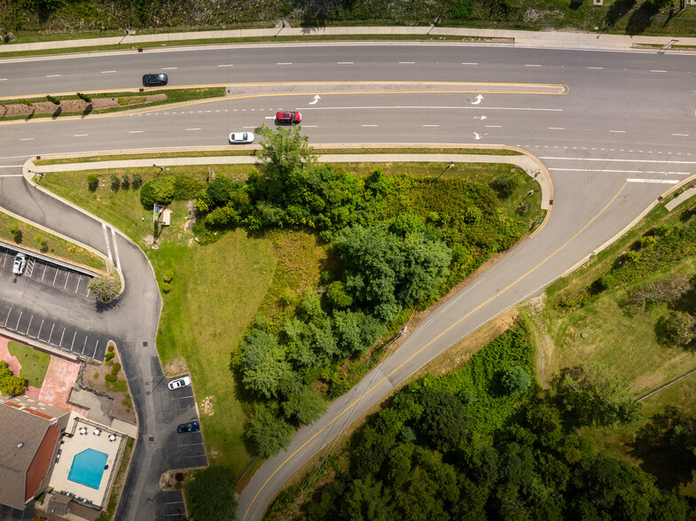 8500 Valley Blvd, Blowing Rock, NC for sale - Aerial - Image 1 of 5