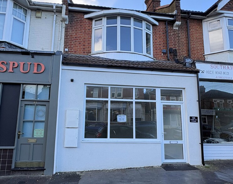 43A Bridge Rd, Southampton for sale - Primary Photo - Image 1 of 1