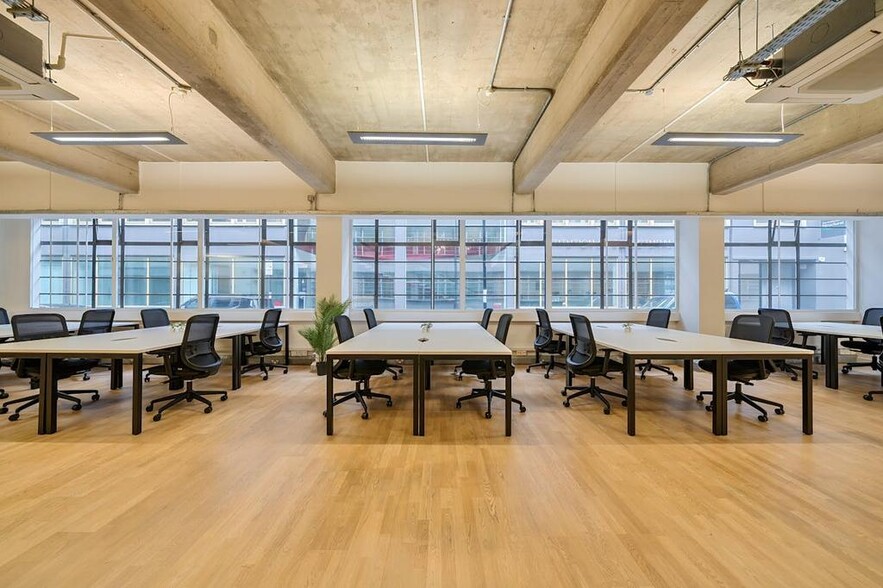 16-25 Bastwick St, London to rent - Building Photo - Image 2 of 22