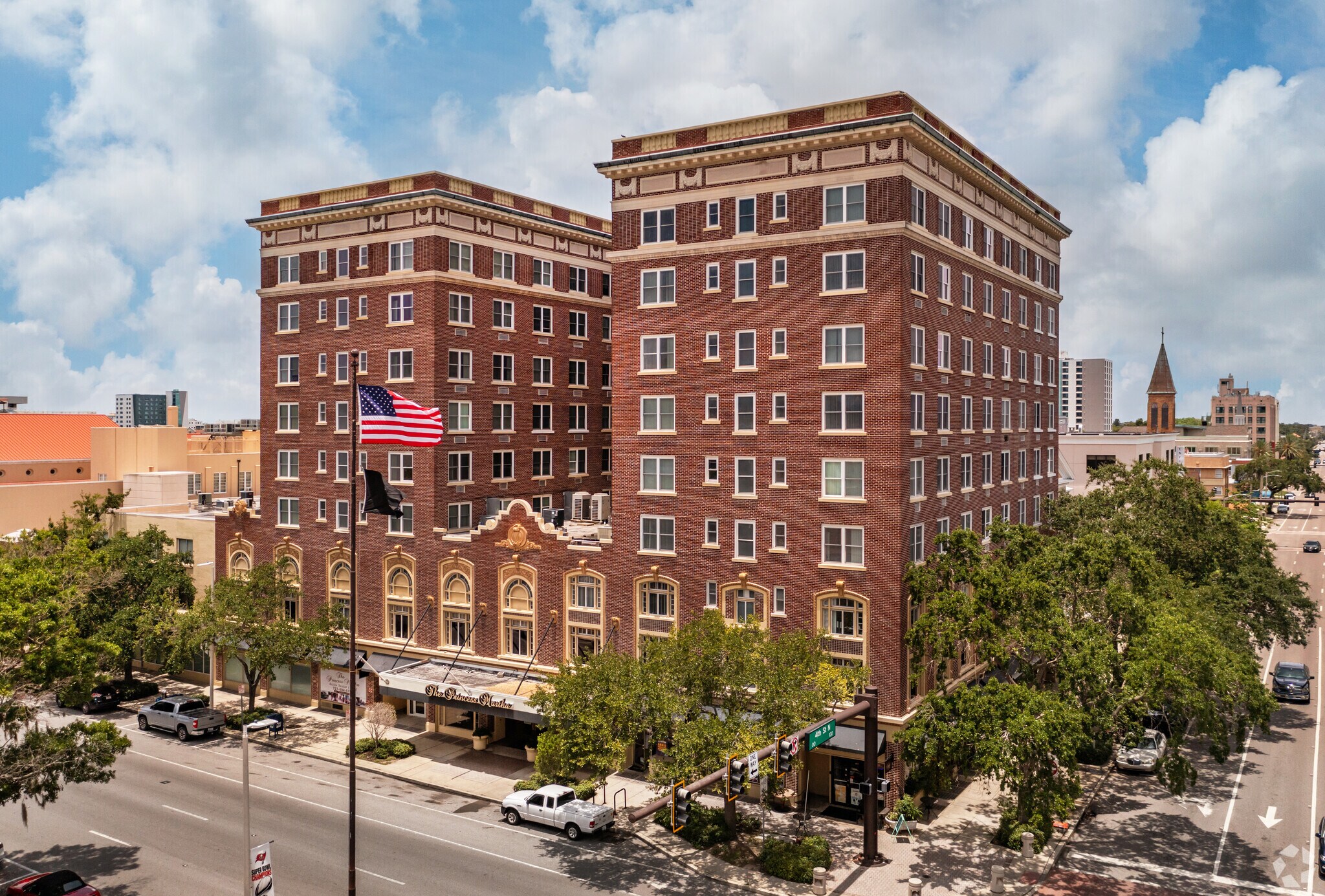 411-415 1st Ave N, Saint Petersburg, FL to rent Building Photo- Image 1 of 10