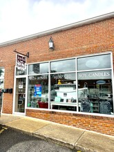 5500-5550 Wilkins Ct, Rockville, MD for rent Building Photo- Image 1 of 2