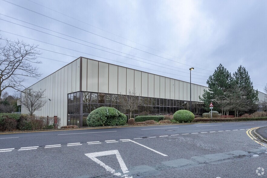 Tameside Dr, Birmingham to rent - Primary Photo - Image 1 of 2