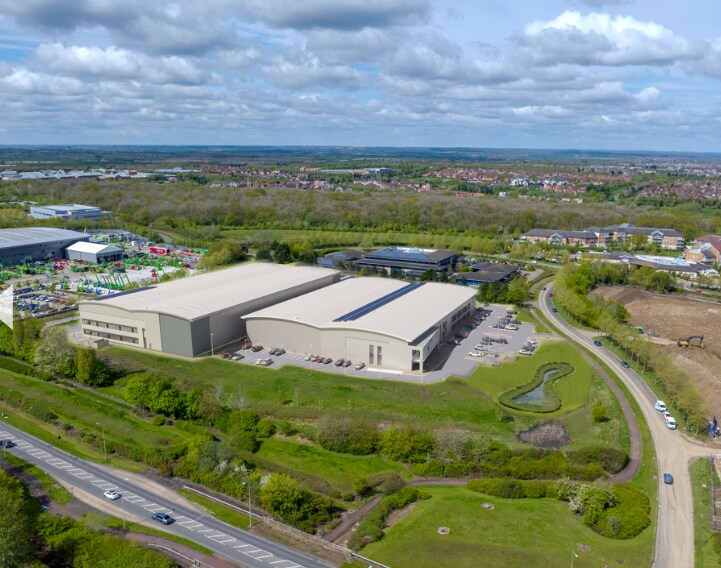 Chalkdell Dr, Shenley Church End to rent - Building Photo - Image 2 of 3