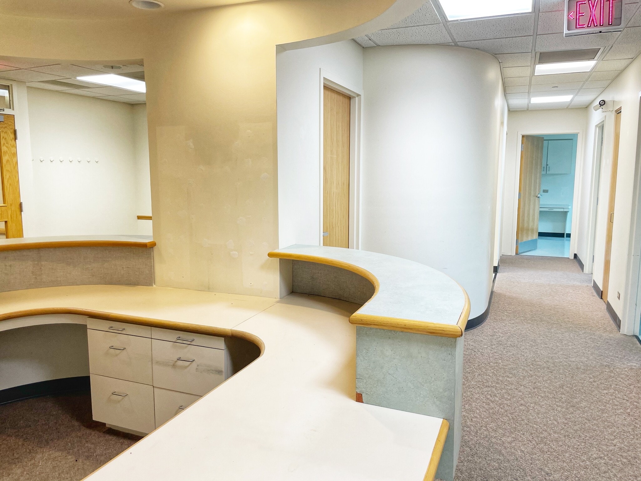 1170 E Belvidere Rd, Grayslake, IL to rent Interior Photo- Image 1 of 5