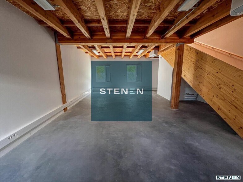 Office in Avignon for sale - Interior Photo - Image 3 of 5