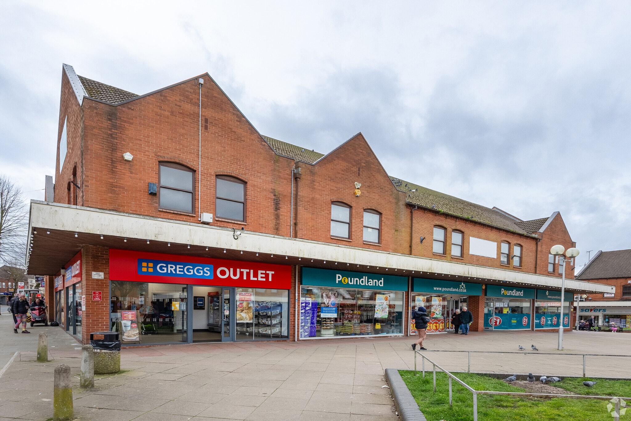 Moor St, Brierley Hill to rent Primary Photo- Image 1 of 18