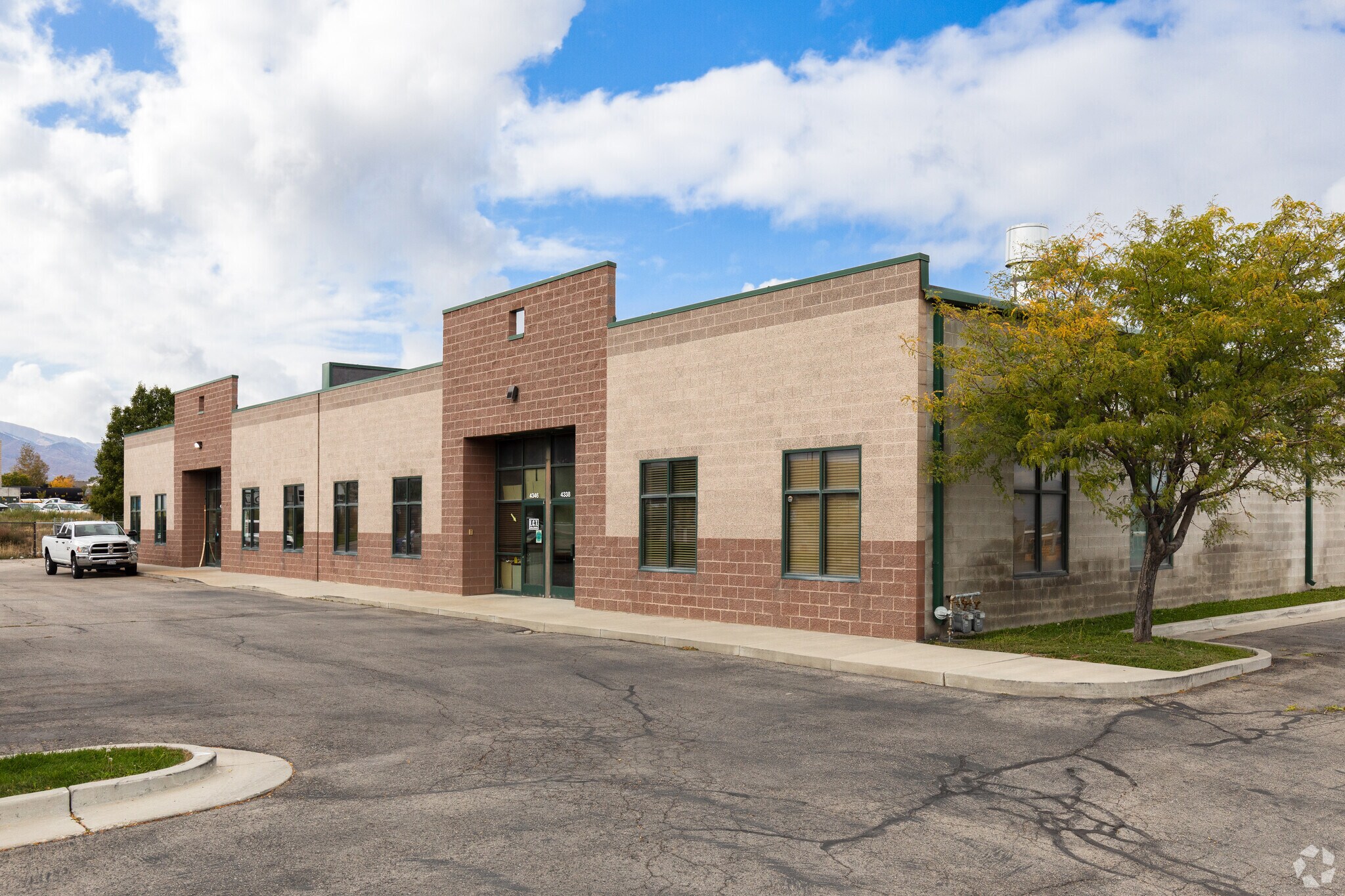 4362 W 8480 S, West Jordan, UT for sale Primary Photo- Image 1 of 1