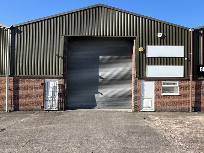 More details for 5 New Rd, Hixon - Industrial to Rent