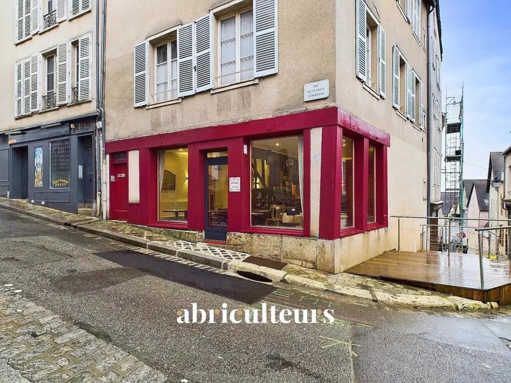 Vente Commerce 152 m² - Photo 1