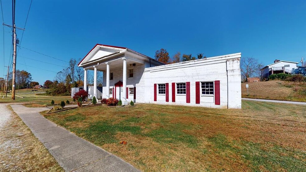 2442 Us-60, Hurricane, WV for sale - Building Photo - Image 1 of 1