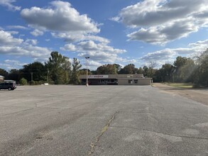 1175 E Third St, Forest, MS for rent Building Photo- Image 2 of 5