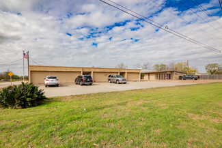 More details for 4401-4404 N Main St, Victoria, TX - Light Industrial for Sale