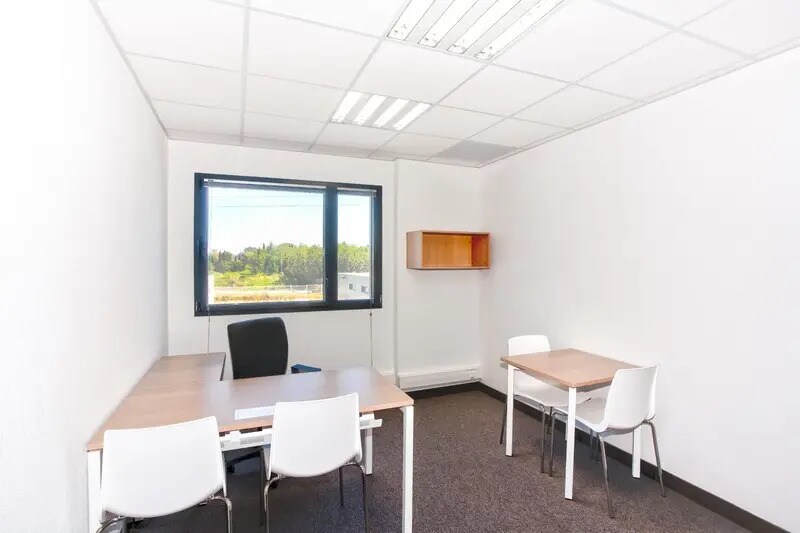 Office in Montpellier to rent - Interior Photo - Image 2 of 2