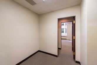 30 N Michigan Ave, Chicago, IL to rent Interior Photo- Image 2 of 4