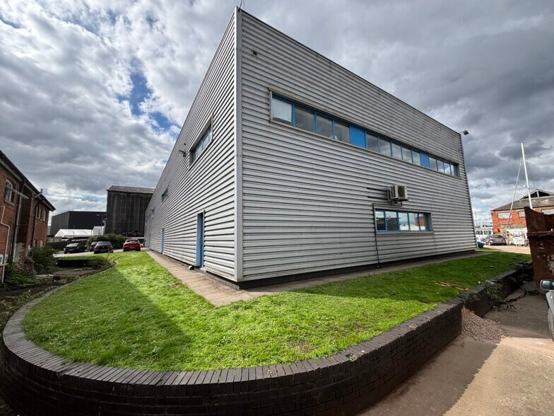 Hazel Rd, Southampton to rent - Building Photo - Image 2 of 3