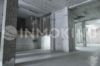 Retail in València, Valencia to rent Interior Photo- Image 2 of 6