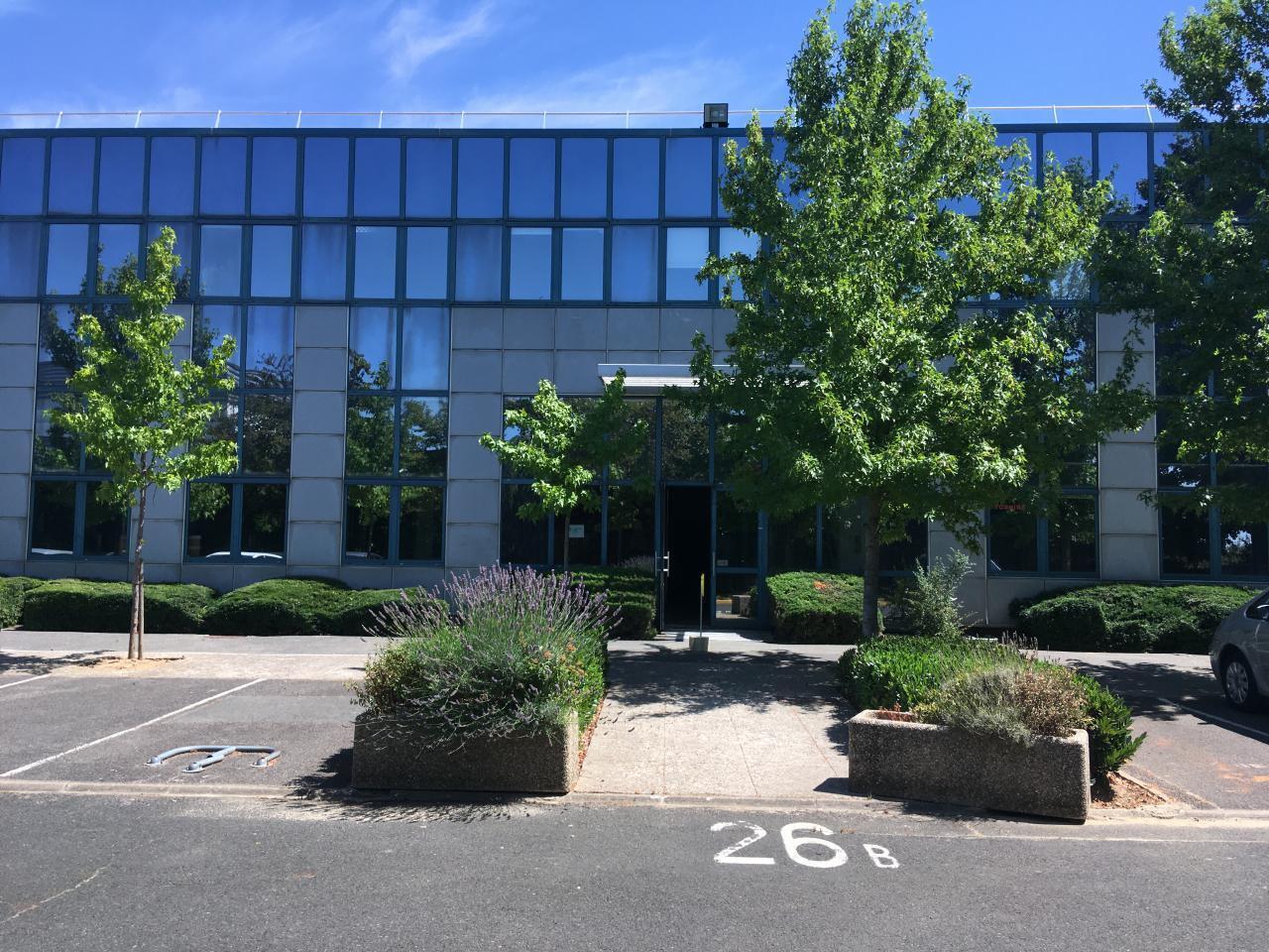 Light Industrial in Fresnes to rent Building Photo- Image 1 of 21