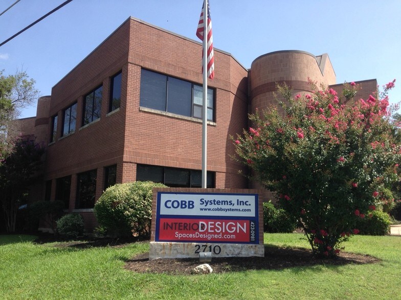 2710 Walsh Tarlton Ln, Austin 78746 UK