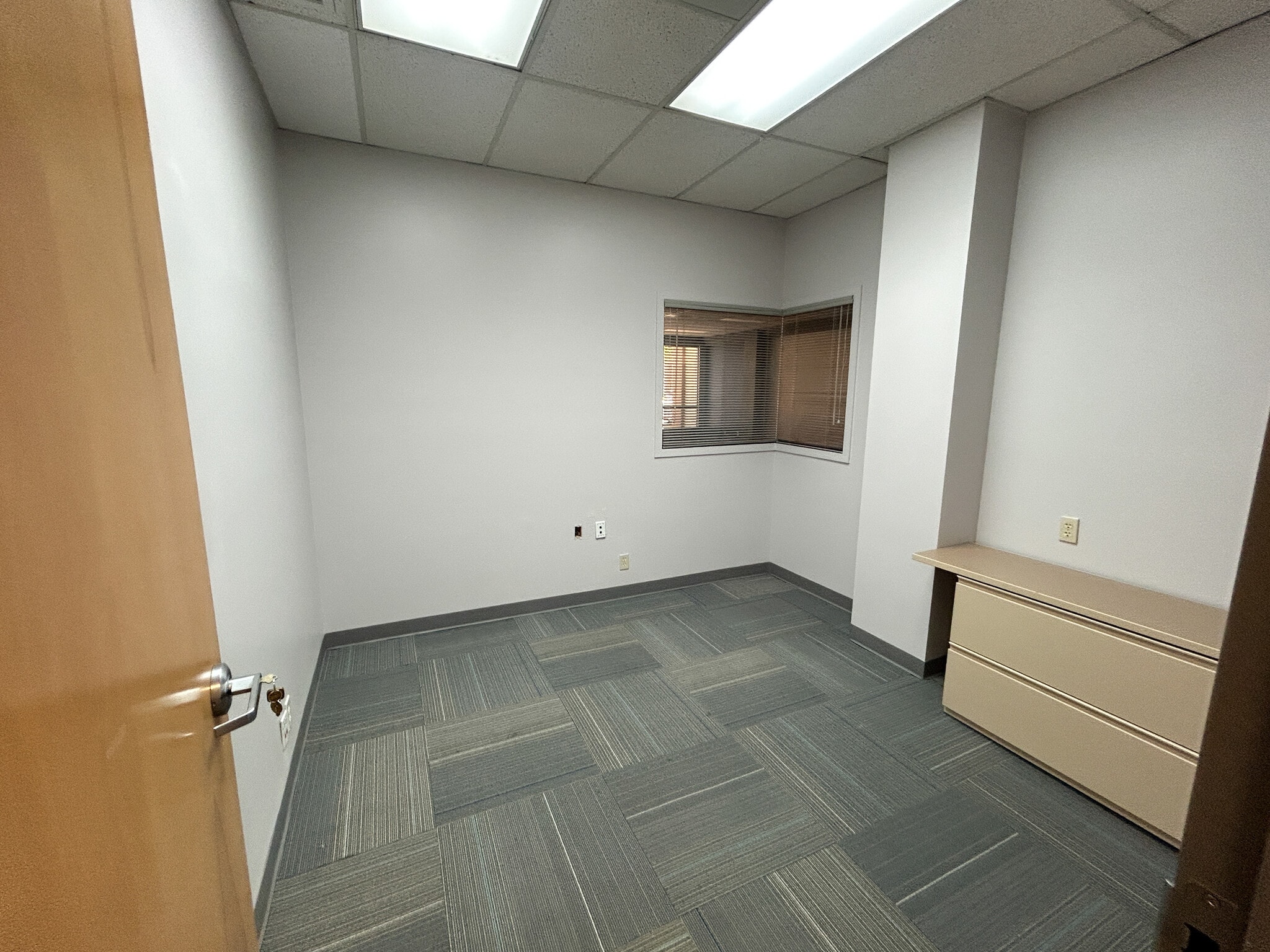 150-196 E 3rd St, Pomona, CA for sale Interior Photo- Image 1 of 4