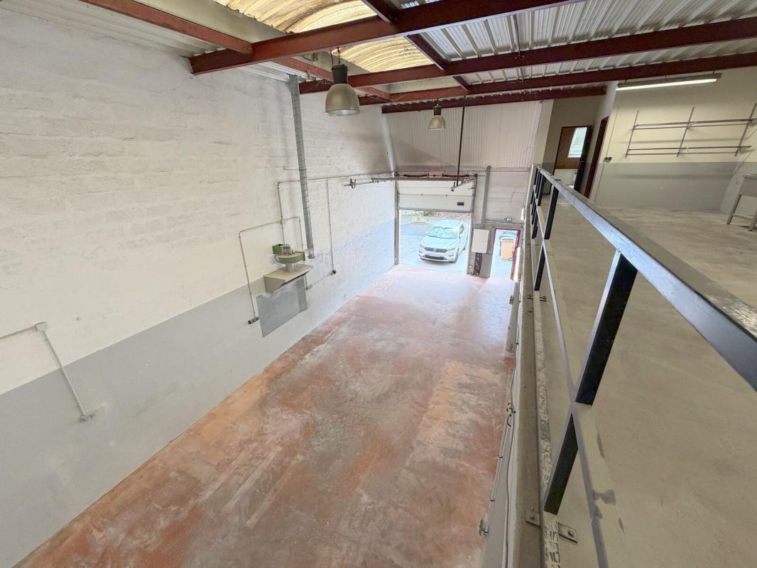 Light Industrial in Conflans-Sainte-Honorine to rent Interior Photo- Image 1 of 12
