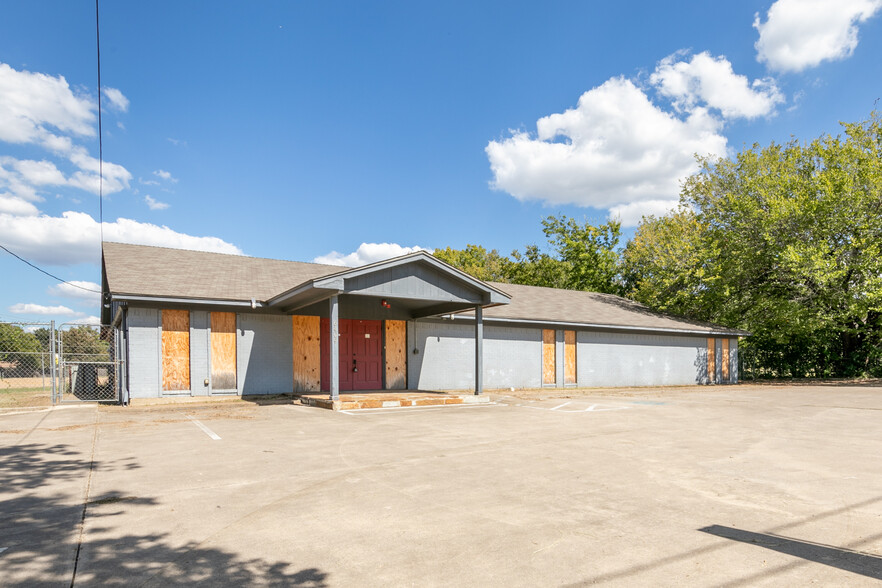 6409 W Poly Webb Rd, Arlington, TX for sale - Building Photo - Image 3 of 25