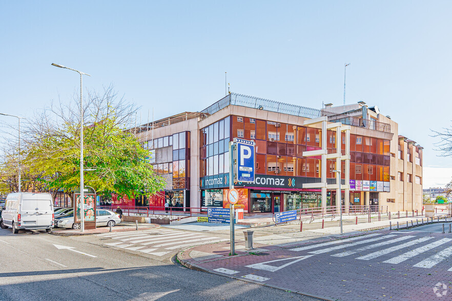 Avenida Constitución, 90, Torrejón De Ardoz, Madrid for sale - Building Photo - Image 2 of 6