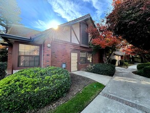 6323 N Fresno St, Fresno, CA for rent Building Photo- Image 1 of 8